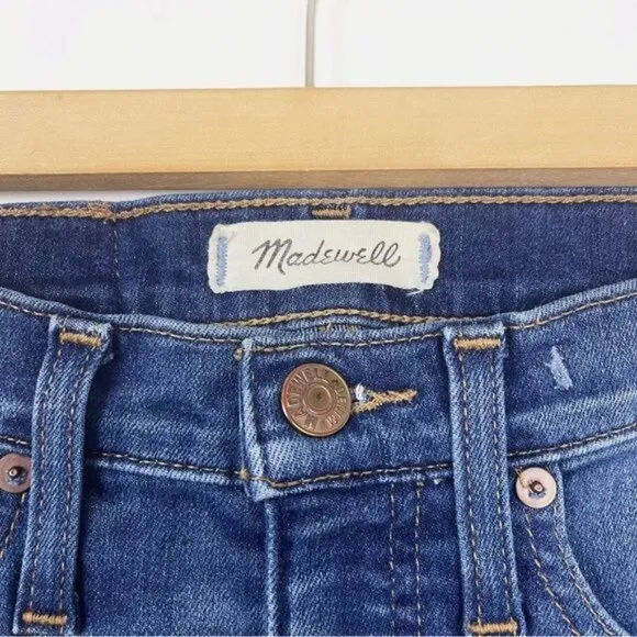 Madewell Cali Demi-Boot Raw Hem Marco wash Jean, size 24 STYLE J9195