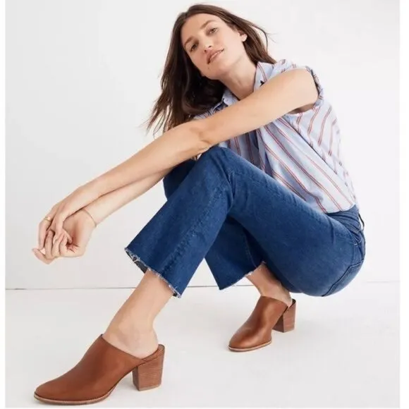Madewell Cali Demi-Boot Raw Hem Marco wash Jean, size 24 STYLE J9195