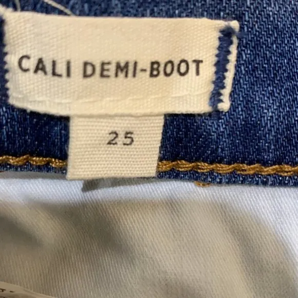 Madewell NWT Cali Demi Boot Back Seam Edition Jeans Size 25