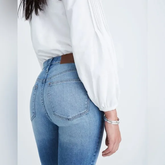 Madewell Petite Cali Demi-Boot Jeans Bess Wash: Button-Front Edition