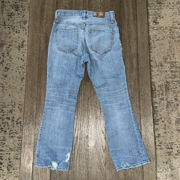 Madewell Petite Cali Demi-Boot Jeans Bess Wash: Button-Front Edition
