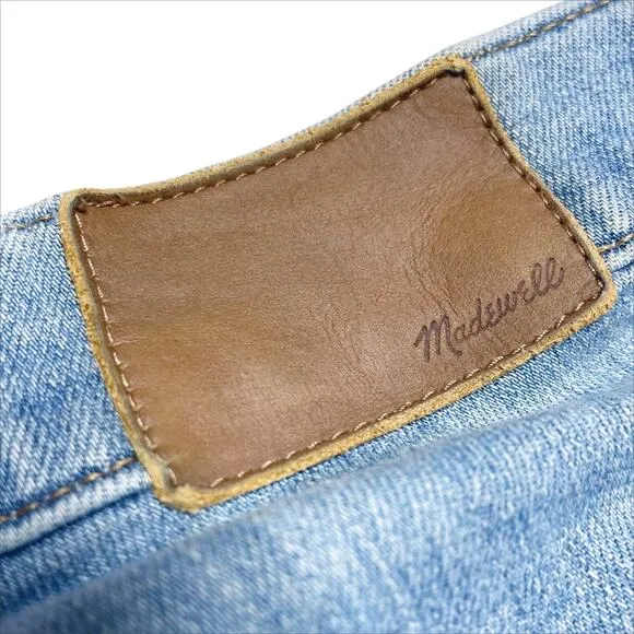 MADEWELL Petite Cali Demi-Boot Jeans in Bess Wash Button-Front Edition Size 34P