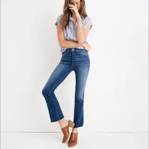 Madewell | Women's Cali Demi-Boot Jeans Size 25 Marco Wash