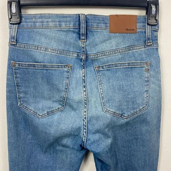 Madewell Cali Demi-Boot Jeans in Bess Wash: Button-Front Edition