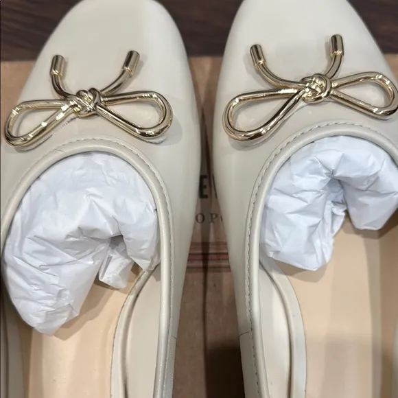 Maeve Cream Flats with Bow Detail