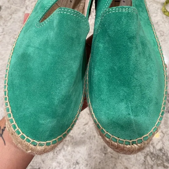 Manebi Hamptons Espadrilles in Apple Green
