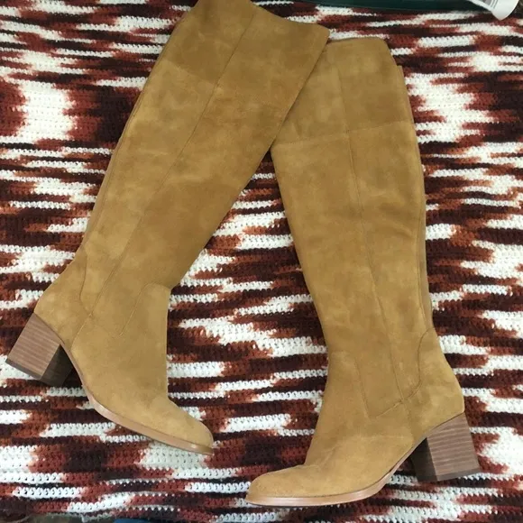 Marc Fisher Banana Tan Leather suede knee-high boots 2” heels #western #campus