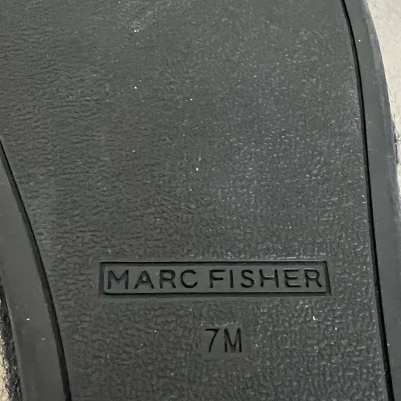 Marc Fisher NWOB Vajen Espadrille Leather Sandals In Black Size 7