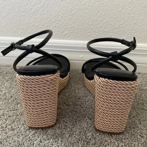 MARC FISHER WEDGE SANDALS SHOES SIZE 10 BRAND NEW