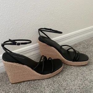 MARC FISHER WEDGE SANDALS SHOES SIZE 10 BRAND NEW