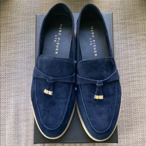 Marc Fisher Women’s Navy Loafers Size 10M