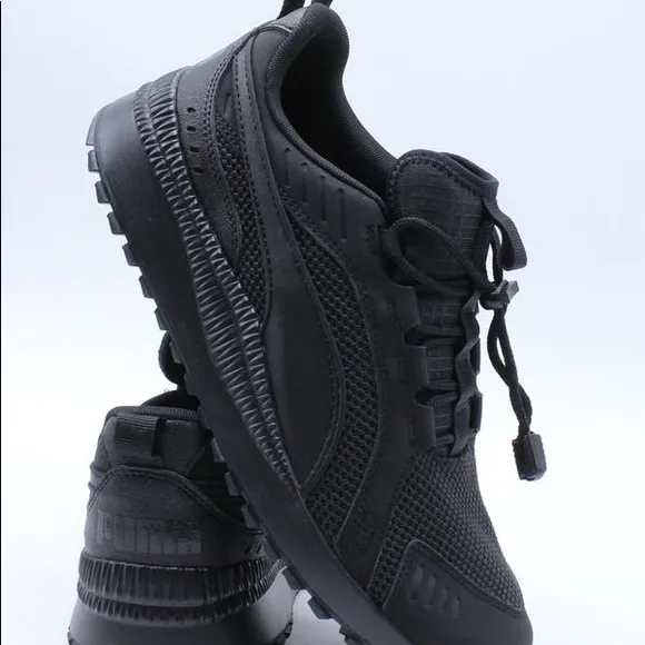 Men's Black Pacer Next Trail Sneakers  Unisex