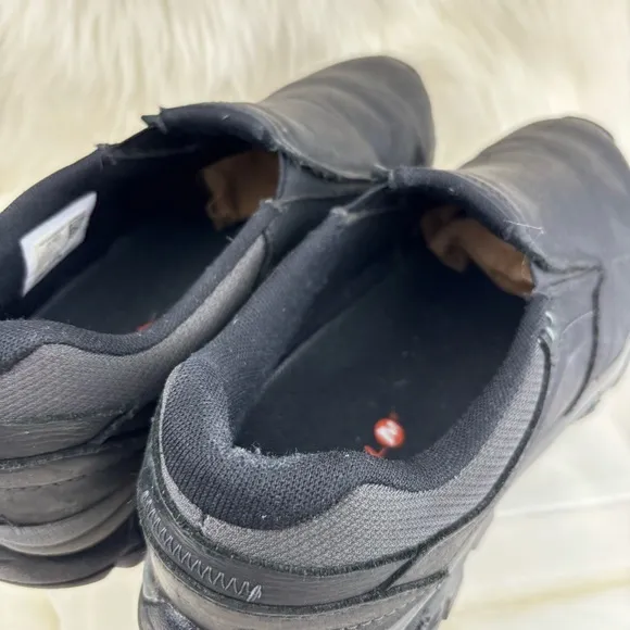 Merrell Black Slip-On Loafers with Elastic Goring