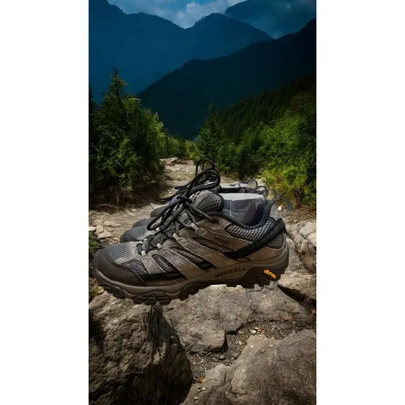 Merrell moab 2 Mens sz. 8.5 gray waterproof hiking Lake Trail sneakers Worn Once