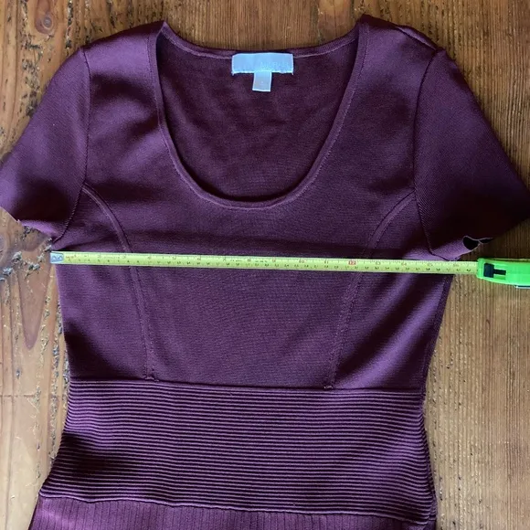 Michael Kors Fit and Flare Burgundy Dress Size Large, Short Sleeve Scoop…