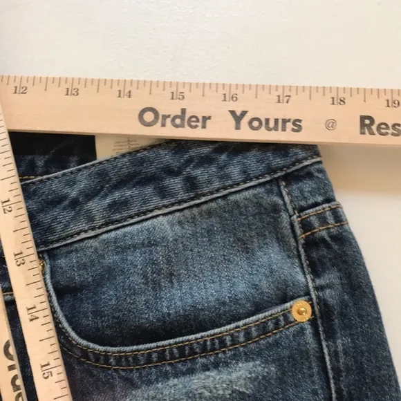 MICHAEL KORS size 10 boyfriend jeans DILLON Relaxed distressed sequin detail