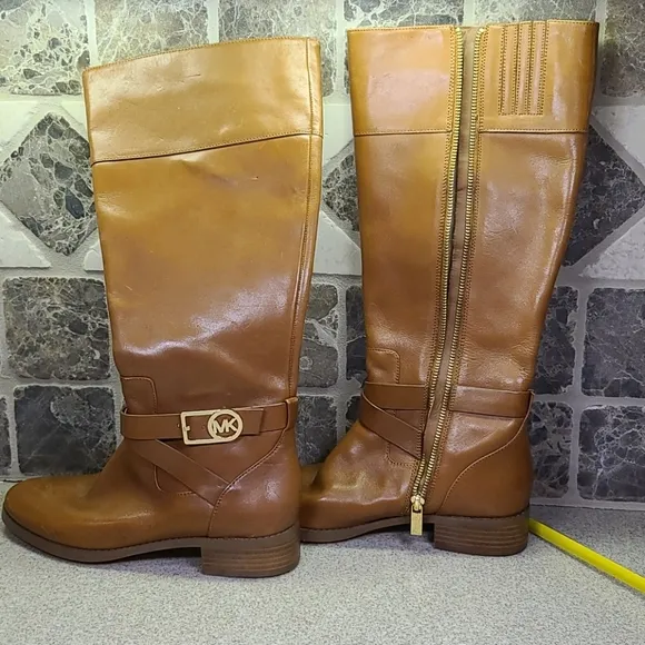 MICHAEL KORS Size 8M Brown  knee high Boots