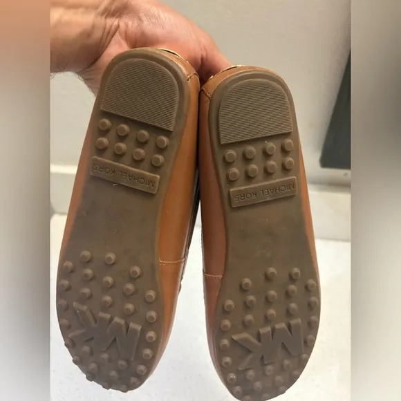 Michael Kors Women's Brown Tan Daisy Moc Casual Flats Shoes Drivers Moccasins 8