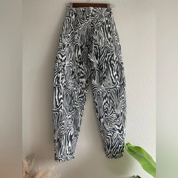 MOTHER The Curbside Cargo Flood Jeans Size 23