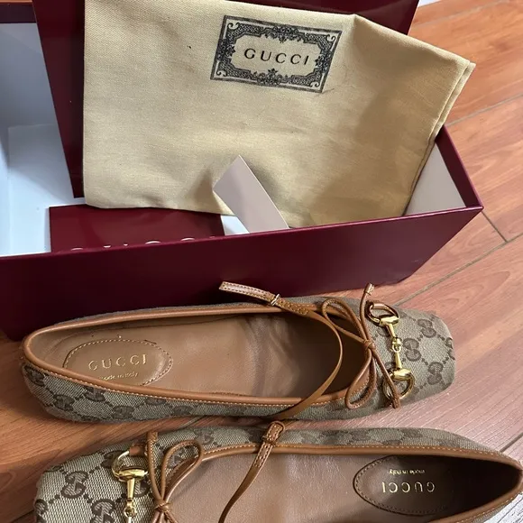 N0nautehntik Gucci Brown GG Canvas Horsebit Ballerina Flats- read description