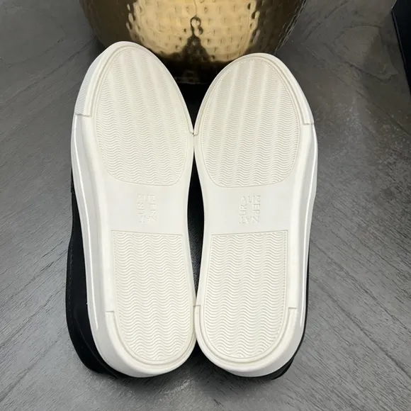 Naturalizer Aileen Black Slip-On Sneaker