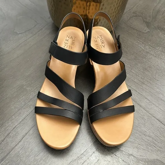 NATURALIZER Cynthia Ankle Strap Sandals (WIDE)