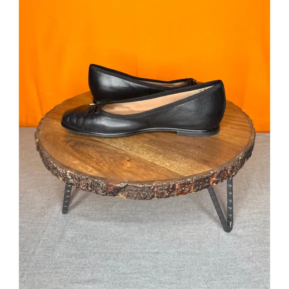 Naturalizer Essential Black Leather Ballet Flats Bow Size 7W EU 37