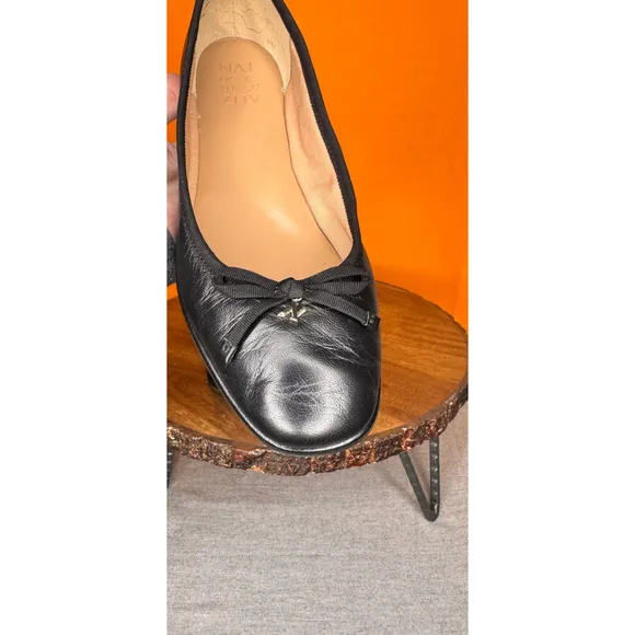 Naturalizer Essential Black Leather Ballet Flats Bow Size 7W EU 37