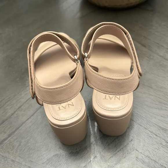 NATURALIZER GenN-Trace Ankle Strap Sandals