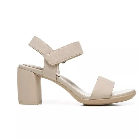 NATURALIZER GenN-Trace Ankle Strap Sandals