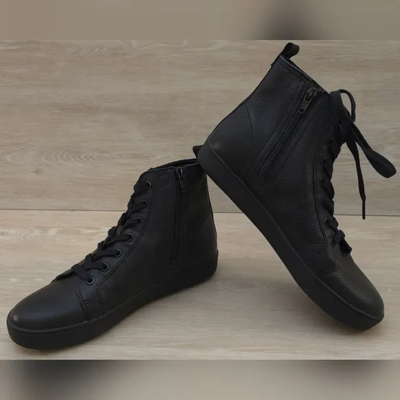 NATURALIZER Morrison Hi Black Sue Women's Ankle Booties 8 M NIB NEW Leather