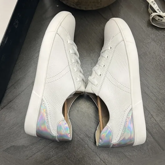NATURALIZER Morrison Sneakers