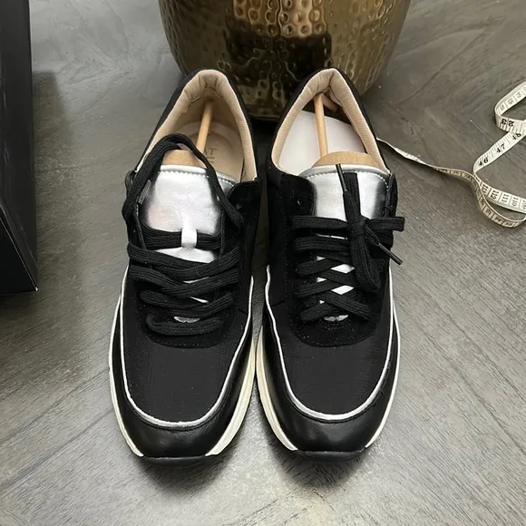 Naturalizer  Sarina Sneakers Black