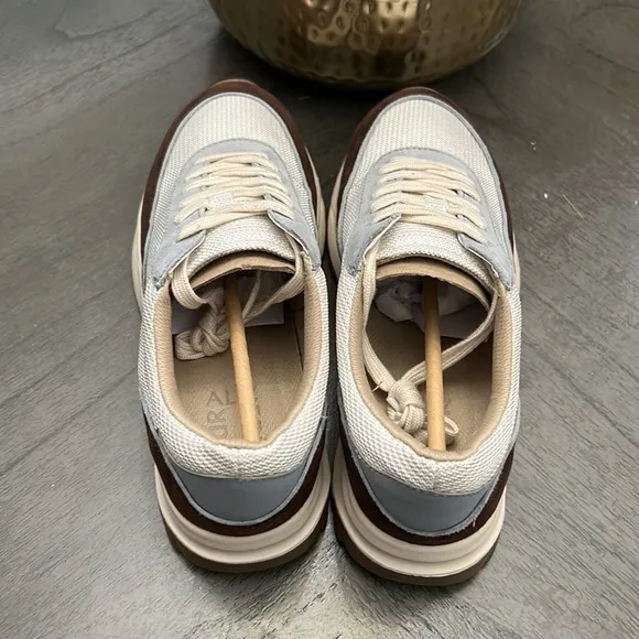 Naturalizer Sarina Sneakers (Wide)
