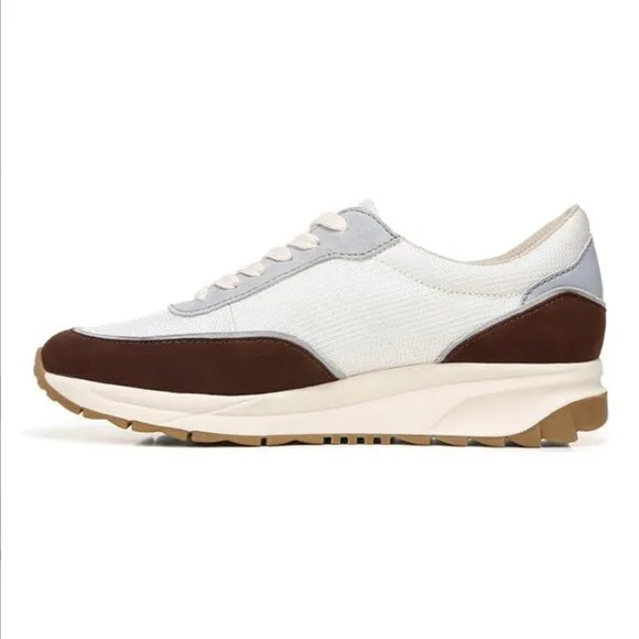 Naturalizer Sarina Sneakers (Wide)