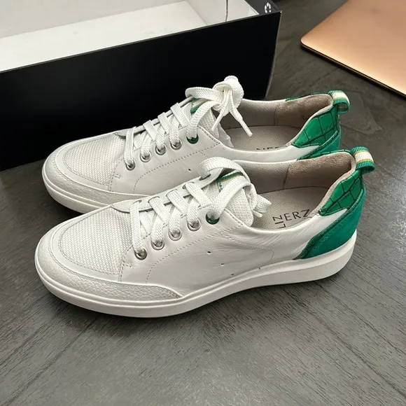 Naturalizer Women's Tilda Sneaker Green/White