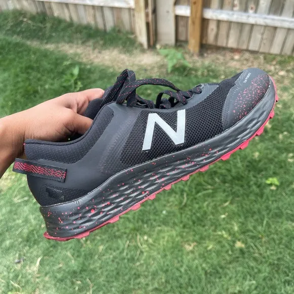 New Balance Fresh Foam Arishi MTARISN1 Trail Running Sneakers Men’s Size 10.5 M