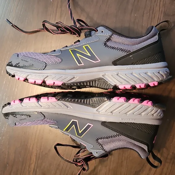 👞NEW BALANCE LADIES 510 TRAIL SHOES👞