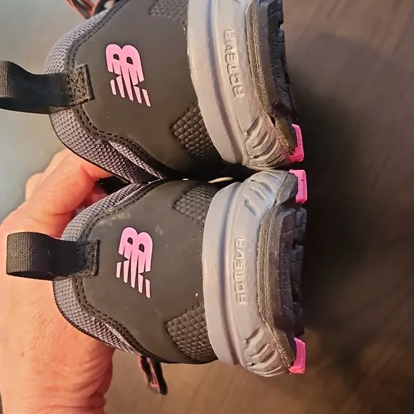 👞NEW BALANCE LADIES 510 TRAIL SHOES👞