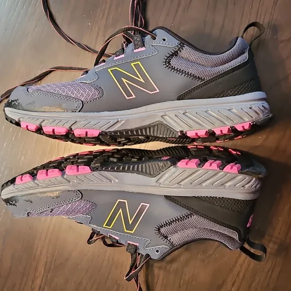 👞NEW BALANCE LADIES 510 TRAIL SHOES👞