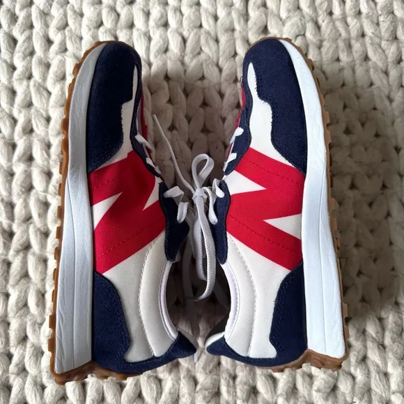 New Balance Men’s 327 Navy Red, size M 4.5/ W 6.5