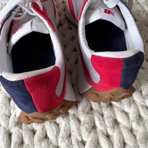 New Balance Men’s 327 Navy Red, size M 4.5/ W 6.5