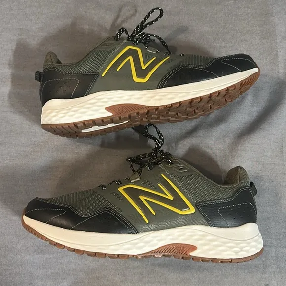 New Balance Mens T410 Trail Running sneakers Green Black Size 12