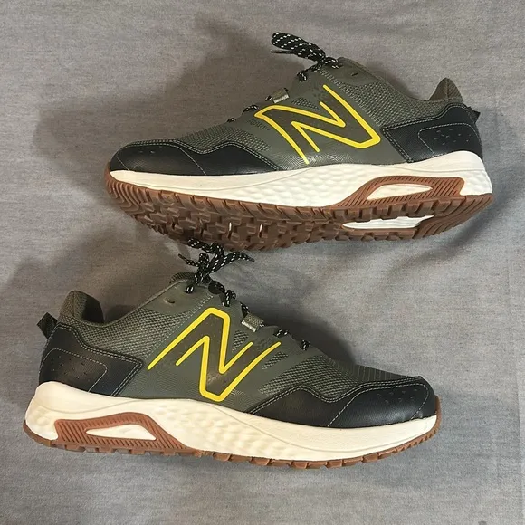 New Balance Mens T410 Trail Running sneakers Green Black Size 12