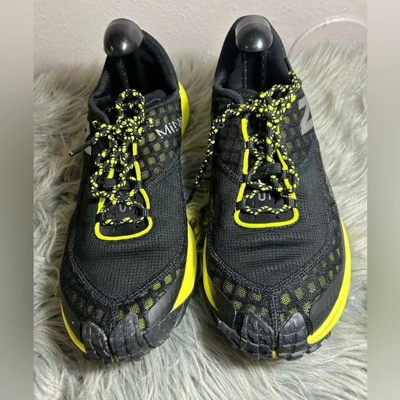 New Balance Minimus Trail Sneakers Black with firefly and ginger lemon Size 10.5