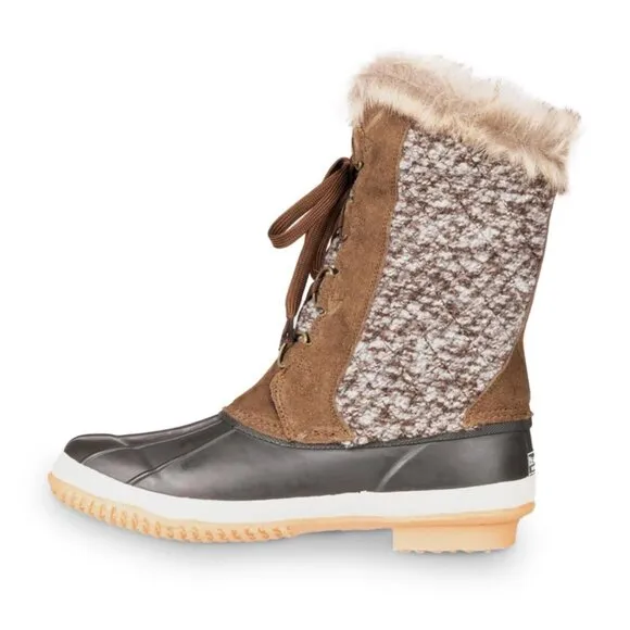 NEW - Bearpaw Women's Esme Boots - Size 8