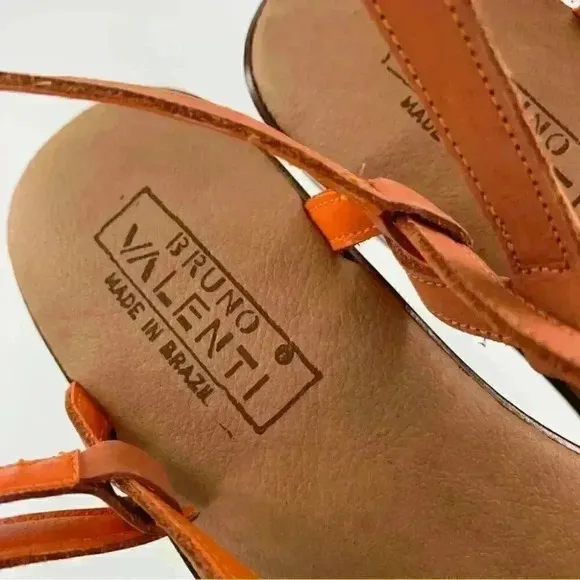 New Bruno Valenti womens sandals size 7 orange leather t-strap gem