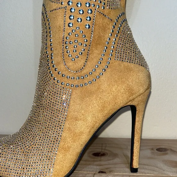 New Cape Robbin Olkley Tan Cowboy Knee High Boots