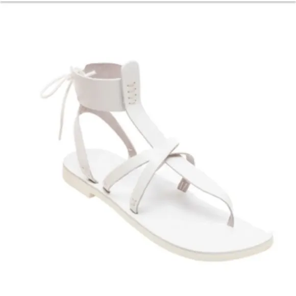 New FREE PEOPLE Genuine Leather sandals 39706