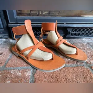 New! Free People Vacation Day Wrap Sandals Brown Leather US 9 EU 40